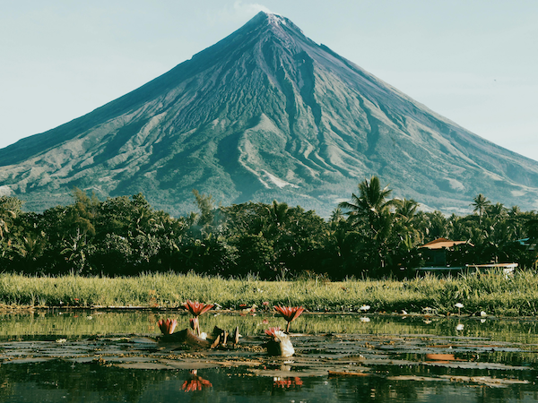 A photo of Mayon Volcano, representing a Philippines Special Power of Attorney